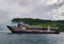 El Incendio De Un Ferry Deja Al Menos Cinco Muertos y 87 Desaparecidos En Filipinas