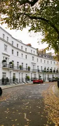 ‘People Are Deserting It’: Why Are London Mansions Struggling to Sell?