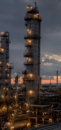 Rusya'nın Dev Petrol Rafinerisine İHA Saldırısı