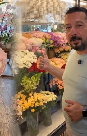 1.000 Liralık Çiçek Nasıl 10 Bin Liralık Buket Oluyor? Esnaf Tek Tek Anlattı