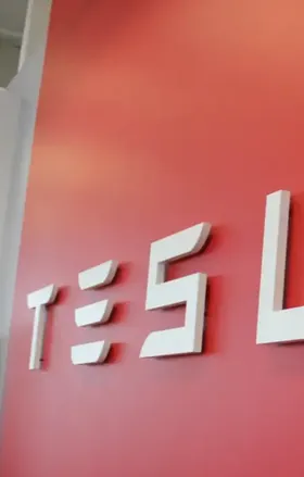 Tesla 486 Bin Otomobil Teslim Etti ama Geçen Yılın Rekorunu Geçemedi