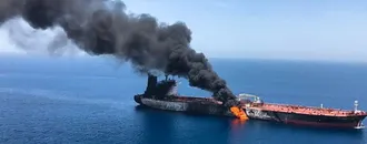 ABD: Umman Körfezi'nde Bir Tanker Daha Vuruldu