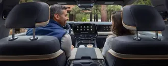 GM, Carplay'i Kaldırmak Yerine Ekranı İkiye Böldü