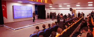 Sanayi ve Teknoloji Bakanı Kacır, Esenler Gençlik Merkezi’nde konuştu: