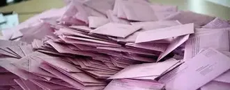 Videos mit Gefälschten Stimmzetteln Ohne AFD Gehen Viral