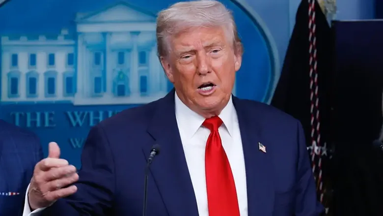 Trump, İngiltere'nin Enerji Politikasını Hedef Aldı