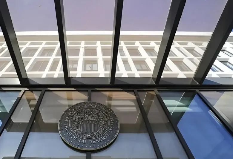 Fed'de Faiz Artışı Bitmedi: 11 Kurumdan Yeni Tahmin