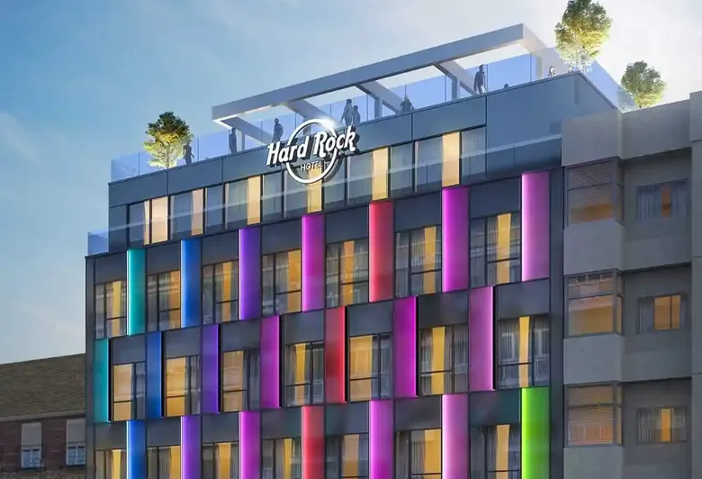 Hard Rock Hotel en Espagne est devenu un centre de secours aux sinistrés du tremblement de terre