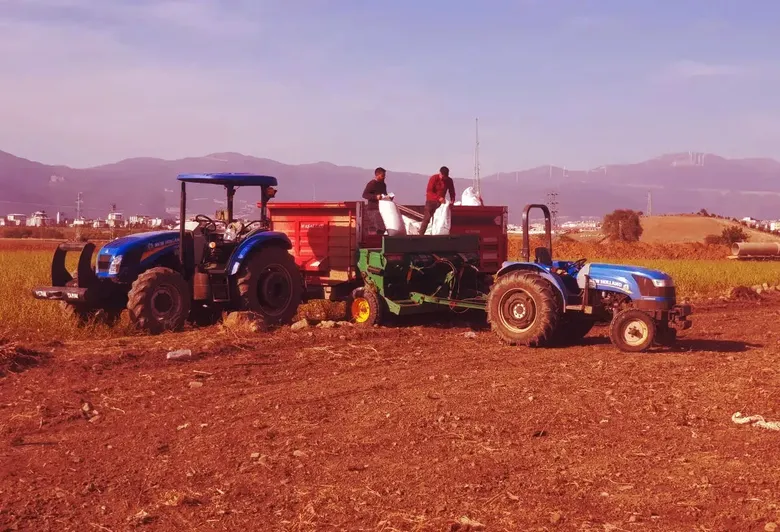 Gaziantep'teki İslahiye Ovası'nda buğday ekimine başlandı