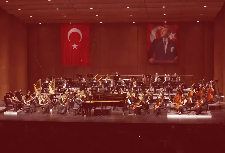 İDSO Cumhuriyet Bayramı Konseri ile 102. yılı kutladı İDSO Cumhuriyet Bayramı Konseri ile 102. yılı kutladı