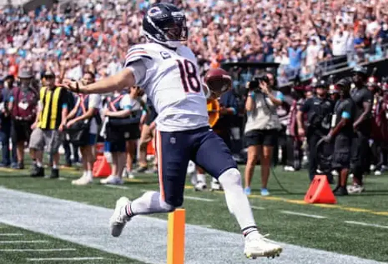 NFL roundup: Bears and Panthers set scoring record; Bills beat Texans in thriller