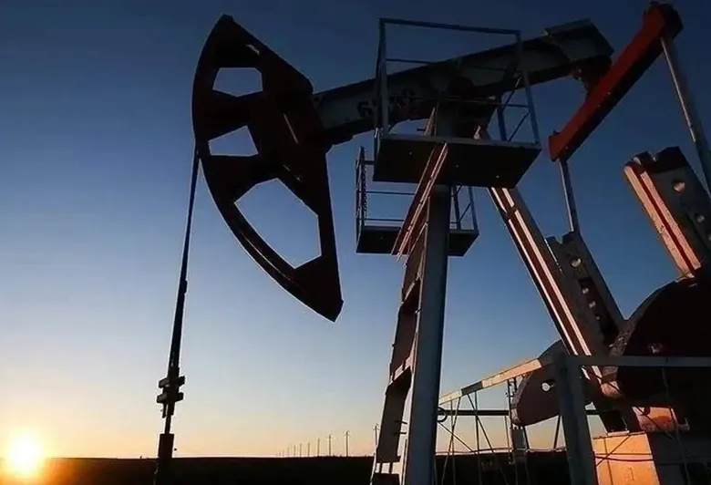 Petrol fiyatları fırladı: Orta Doğu'da arz endişesi büyüyor