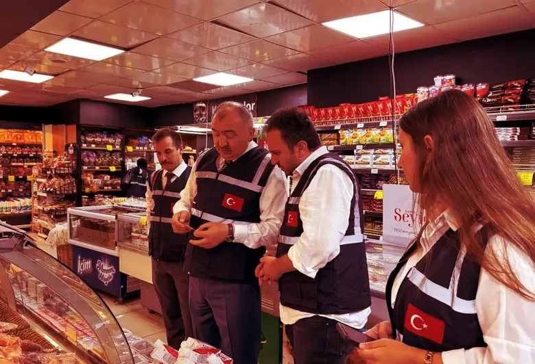 Ticaret Bakanlığı ekipleri İstanbul'da, market, restoran ve kafe denetimlerini sürdürüyor 