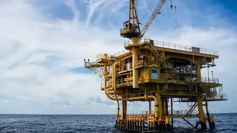 ABD/İsrail-İran ve Rusya-Ukrayna Savaşları Riyad ile Moskova Petrolünü Sert Vurdu