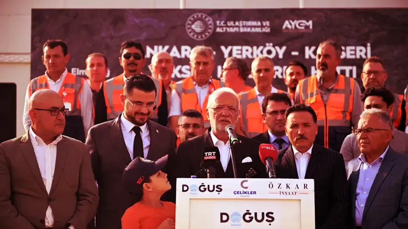 AK Parti Genel Başkanvekili Elitaş, Kayseri'de hızlı tren şantiyesinde konuştu: