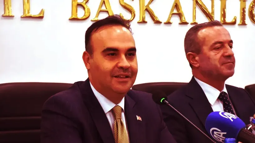 Bakan Kacır, AK Parti Hakkari İl Başkanlığı'nda konuştu: