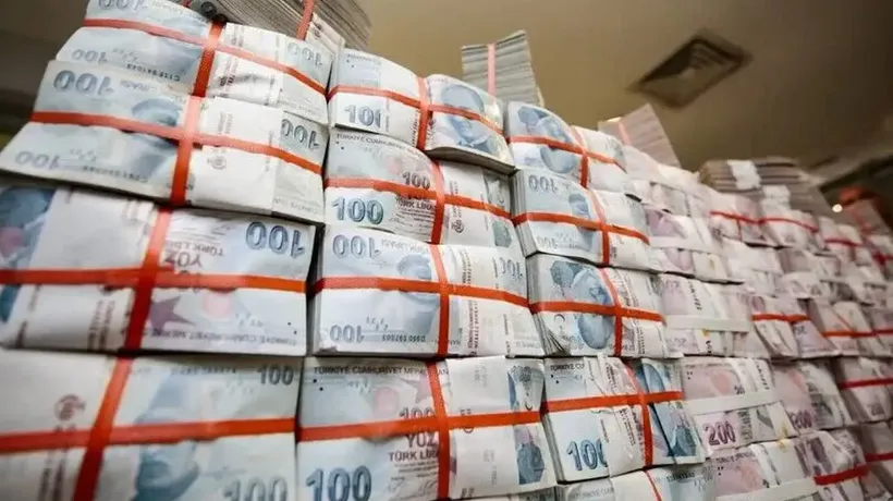 Bankacılıkta Kredi Hacmi Yükseldi, Mevduat Geriledi