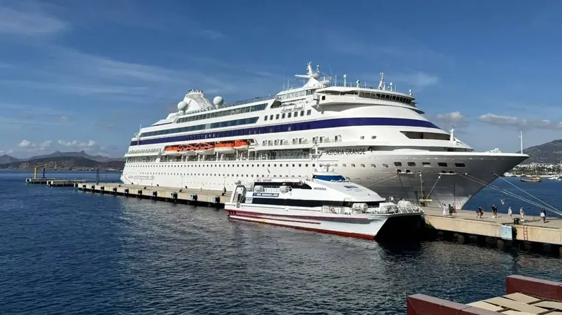Bodrum'da Kruvaziyer Hareketliliği: 447 Turistle Limana Yanaştı