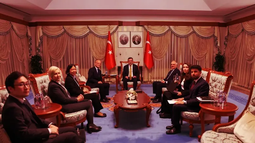 Cumhurbaşkanı Yardımcısı Yılmaz, Asya Kalkınma Bankası Başkanı Kanda'yı kabul etti: