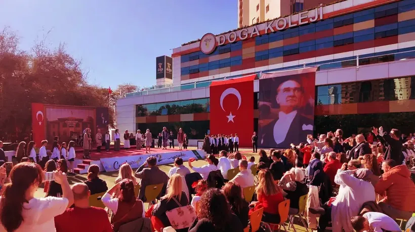 Doğa Koleji kampüslerinde Cumhuriyet Bayramı kutlandı