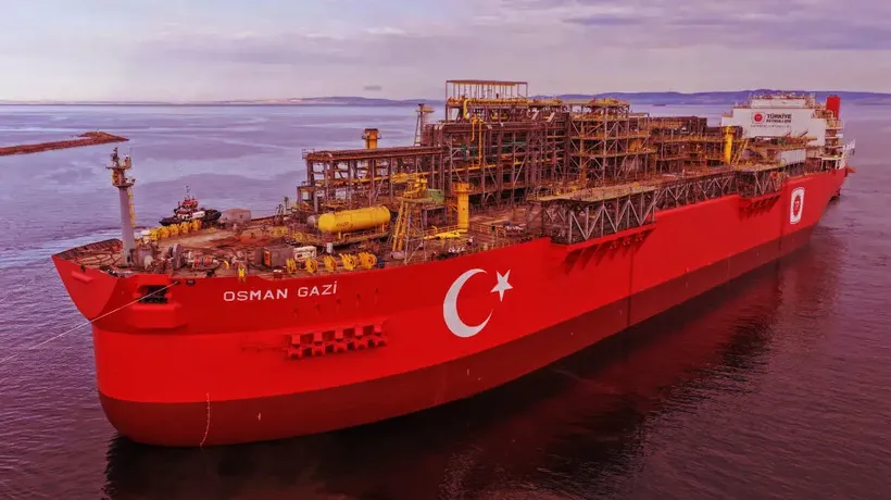 GRAFİKLİ - Türkiye'nin ilk yüzer gaz üretim platformu İstanbul'un fethinin yıl dönümünde Boğaz'dan geçecek