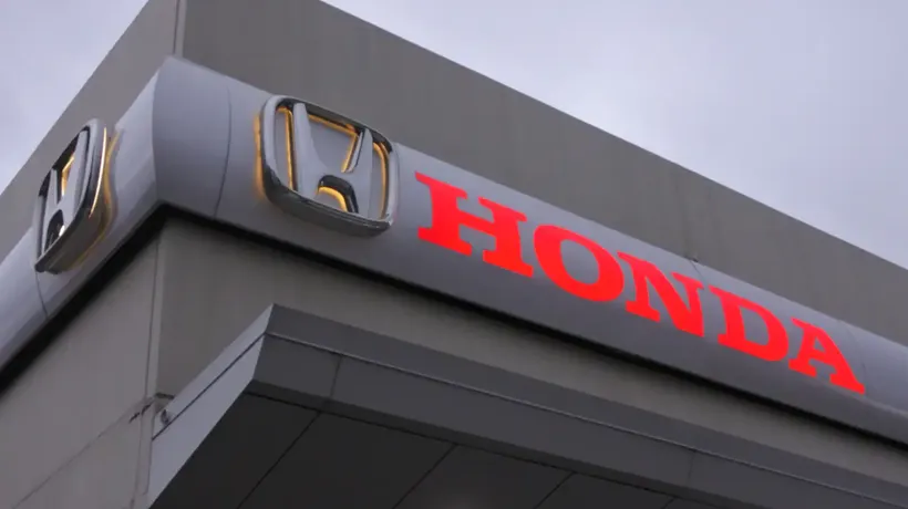 Honda Elektrikli Araçları Giderken Şarj Edecek Yolu Gerçek Otoyolda Test Ediyor