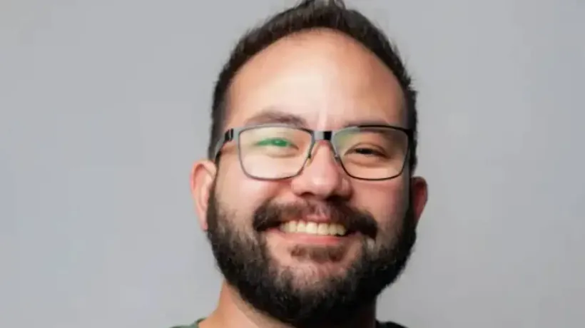 Investigan el Misterioso Asesinato de UN Directivo del New York Times Cuyos Suegros de 77 Años  Están Detenidos por Matarlo A Tiros