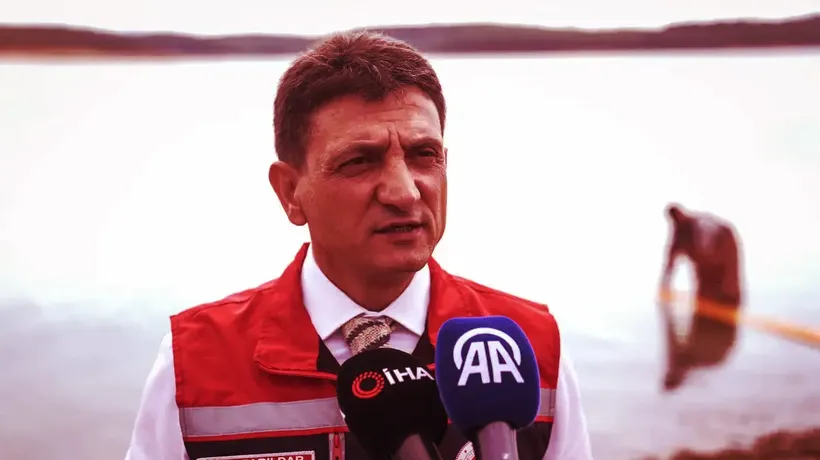 İstanbul'da 3 milyon 700 bin sazan yavrusu göletlere bırakıldı