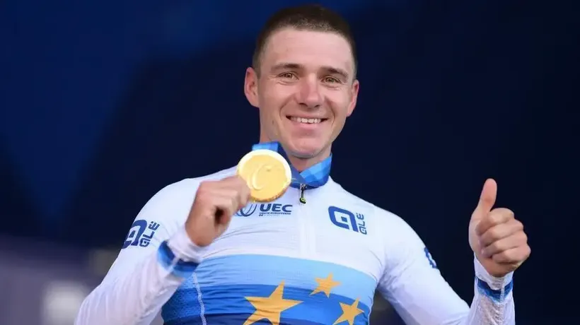 Le Cycliste Remco Evenepoel Sacré Champion D'Europe en Slovénie à la Photo-Finish