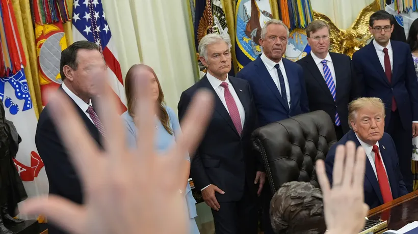 Trump Lanza Una Encuesta Para Cambiar El Nombre De La IA