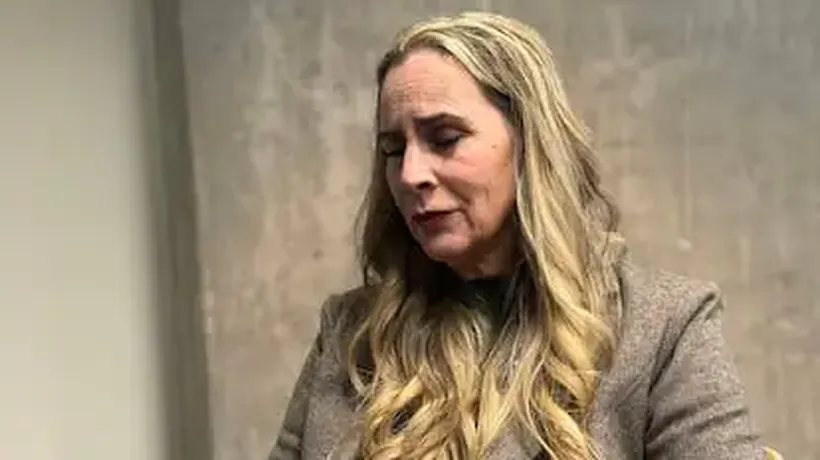Una Candidata al Congreso por Arizona Denuncia Que Fue Violada Mientras Arreglaba Carteles Electorales