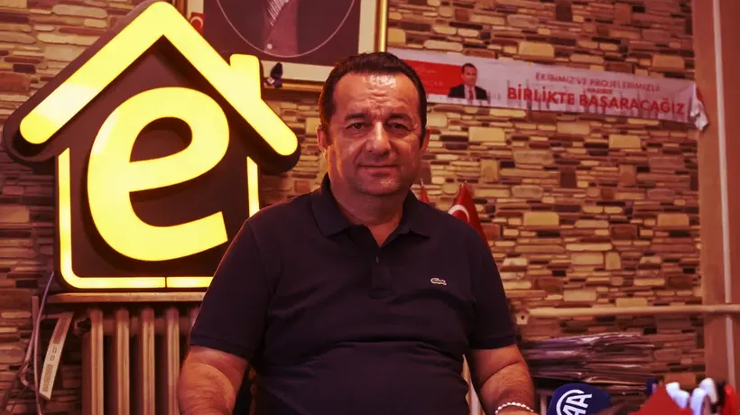 Yetkili emlak ofislerine "e" tabelaların asılmasına başlandı
