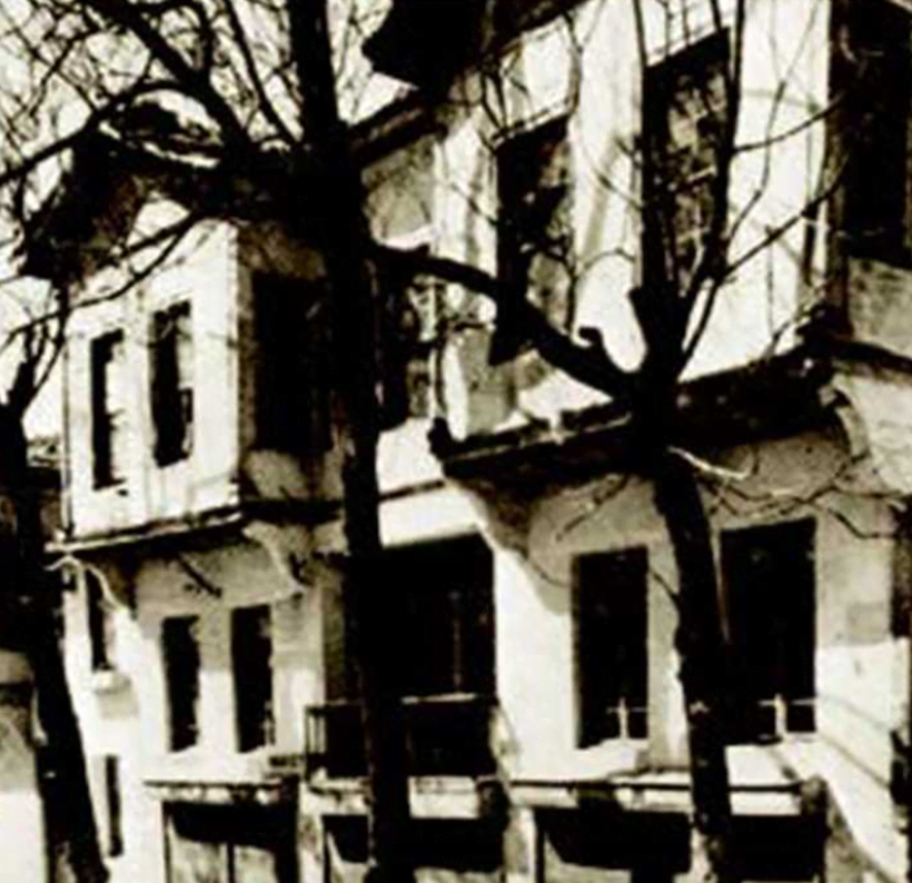 Mustafa Kemal Atatürk'ün Hayatına Derinlemesine Bakış Mustafa Kemal Atatürk'ün Hayatına Derinlemesine Bakış