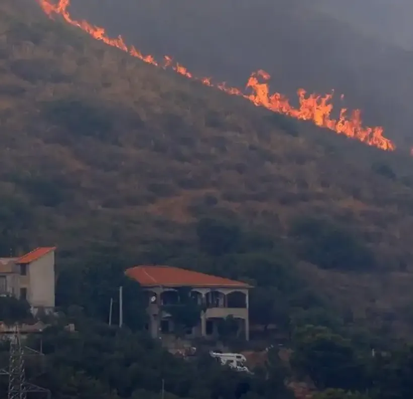 İtalya'da orman yangını: 200 kişi tahliye edildi
