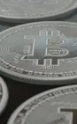 Bitcoin Kritik Eşiğin Üstünde: Dev Yatırımcılar Yeniden Sahnede