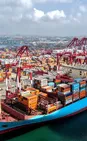 Un incendio en un buque de carga extranjero en China deja "numerosas víctimas"