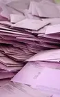Videos mit Gefälschten Stimmzetteln Ohne AFD Gehen Viral
