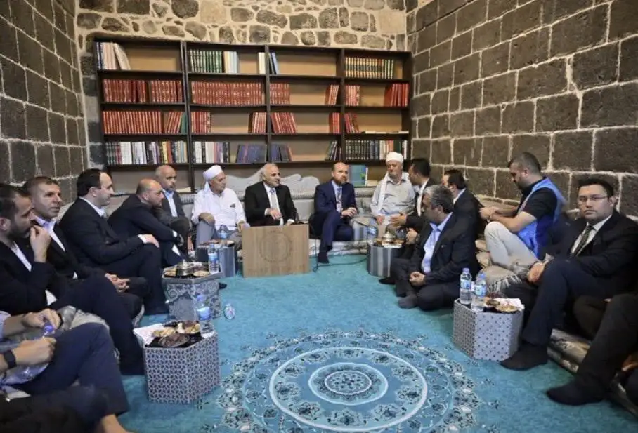 Diyarbakır'daki Görüntü Çok Tartışılmıştı: Rojin Kabaiş'in Amcasından Bilal Erdoğan ile Görüşülmesine İlişkin Açıklama